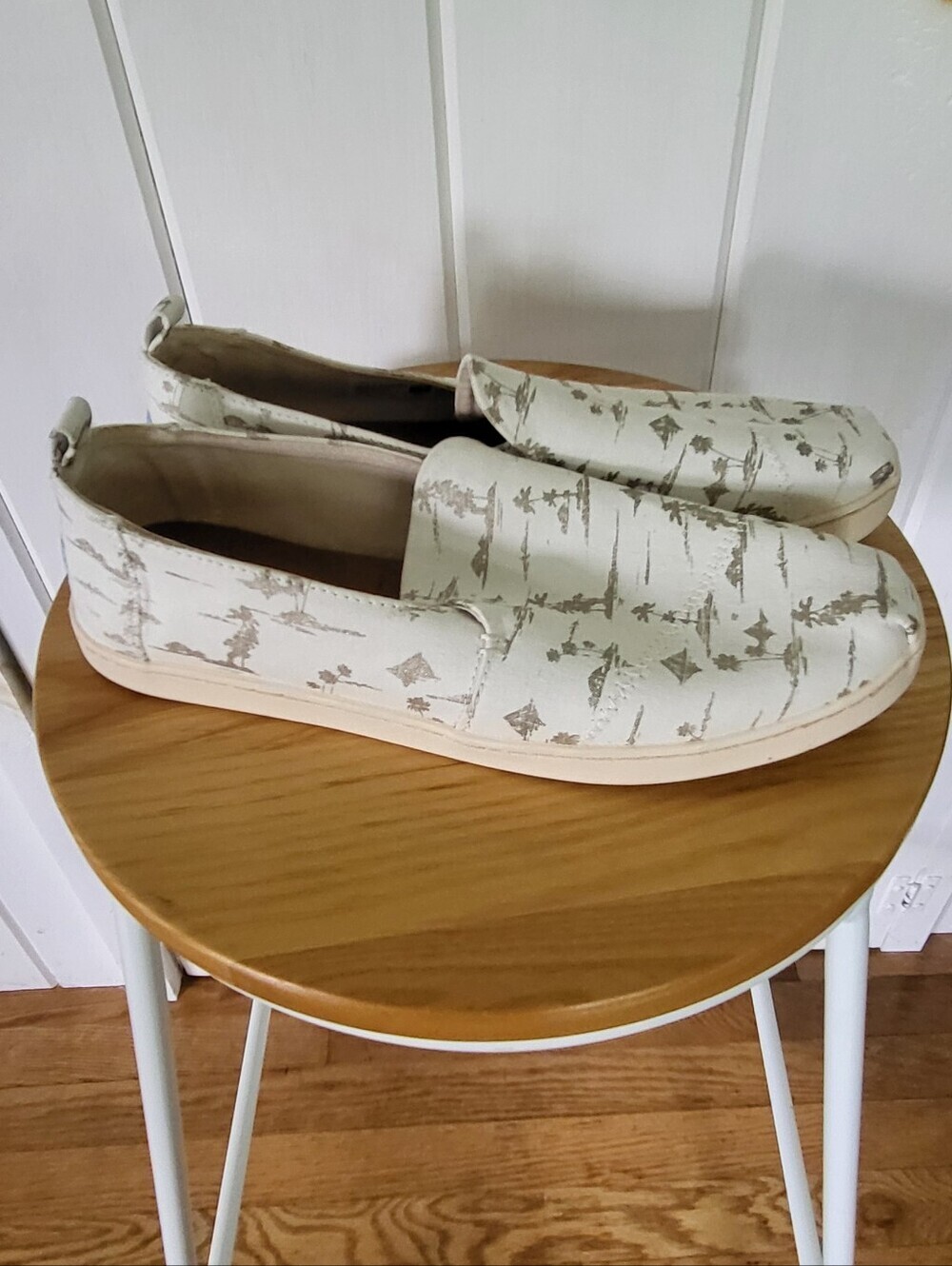 Toms Deconstructed Alpargata Palm Tree Print Flats In White/gold Palms